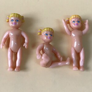 Miniature En Plastique Bebe Petits Enfants Vintage Poupee Etsy