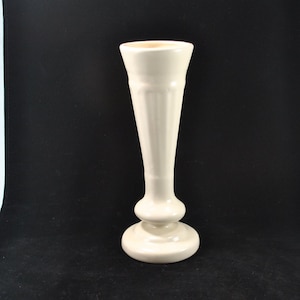 Elegant Haeger ceramic off-white vase, flower vase, vintage simple, made in USA
