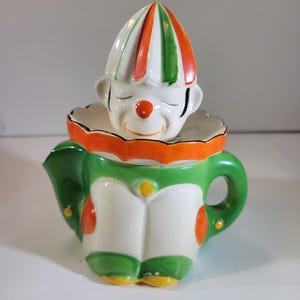 Lemon/Orange Clown juicer or reamer with pitcher, kitchen decor, vintage, functional