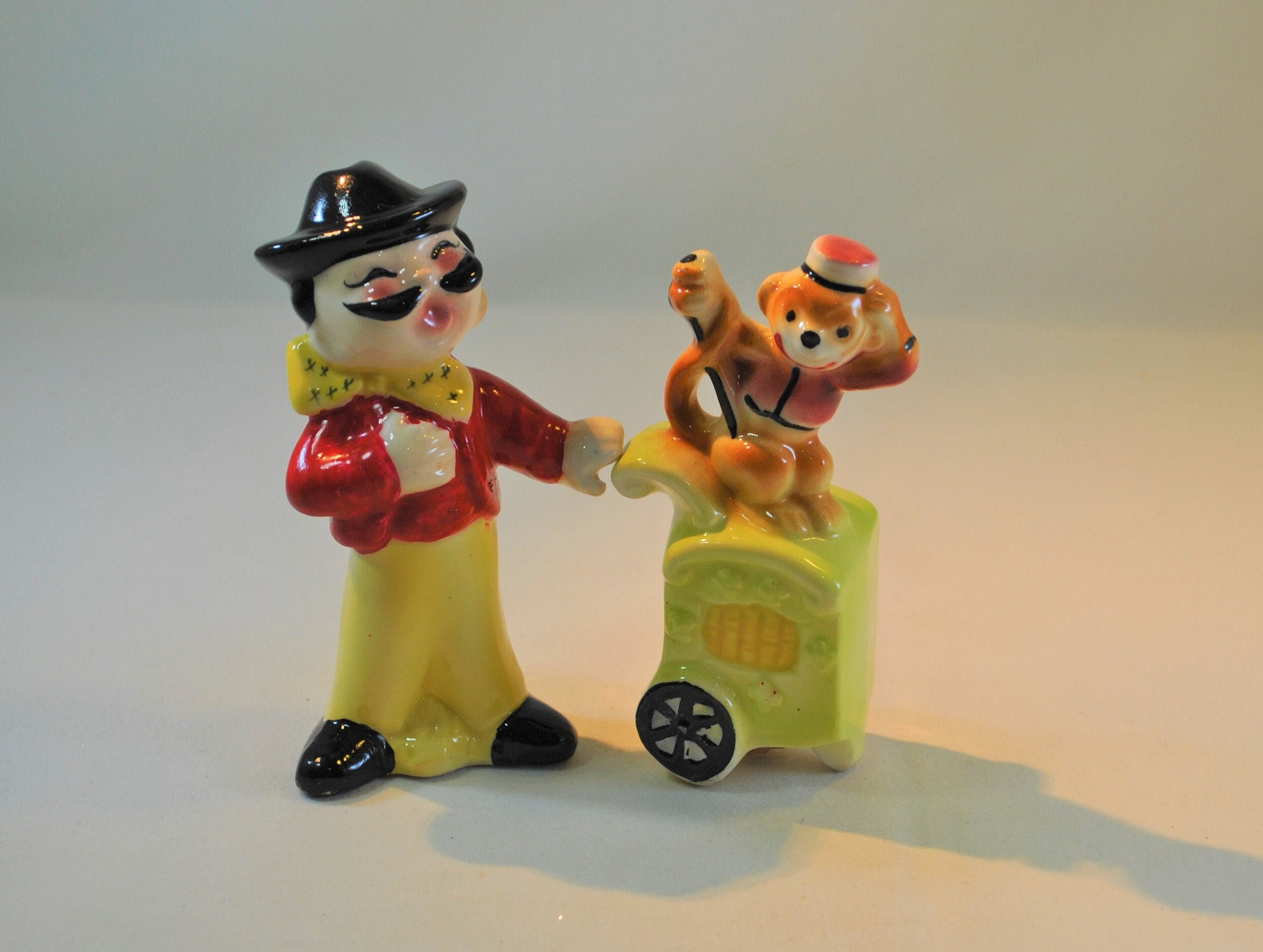 Organ Grinder for sale | Only 3 left at -60%