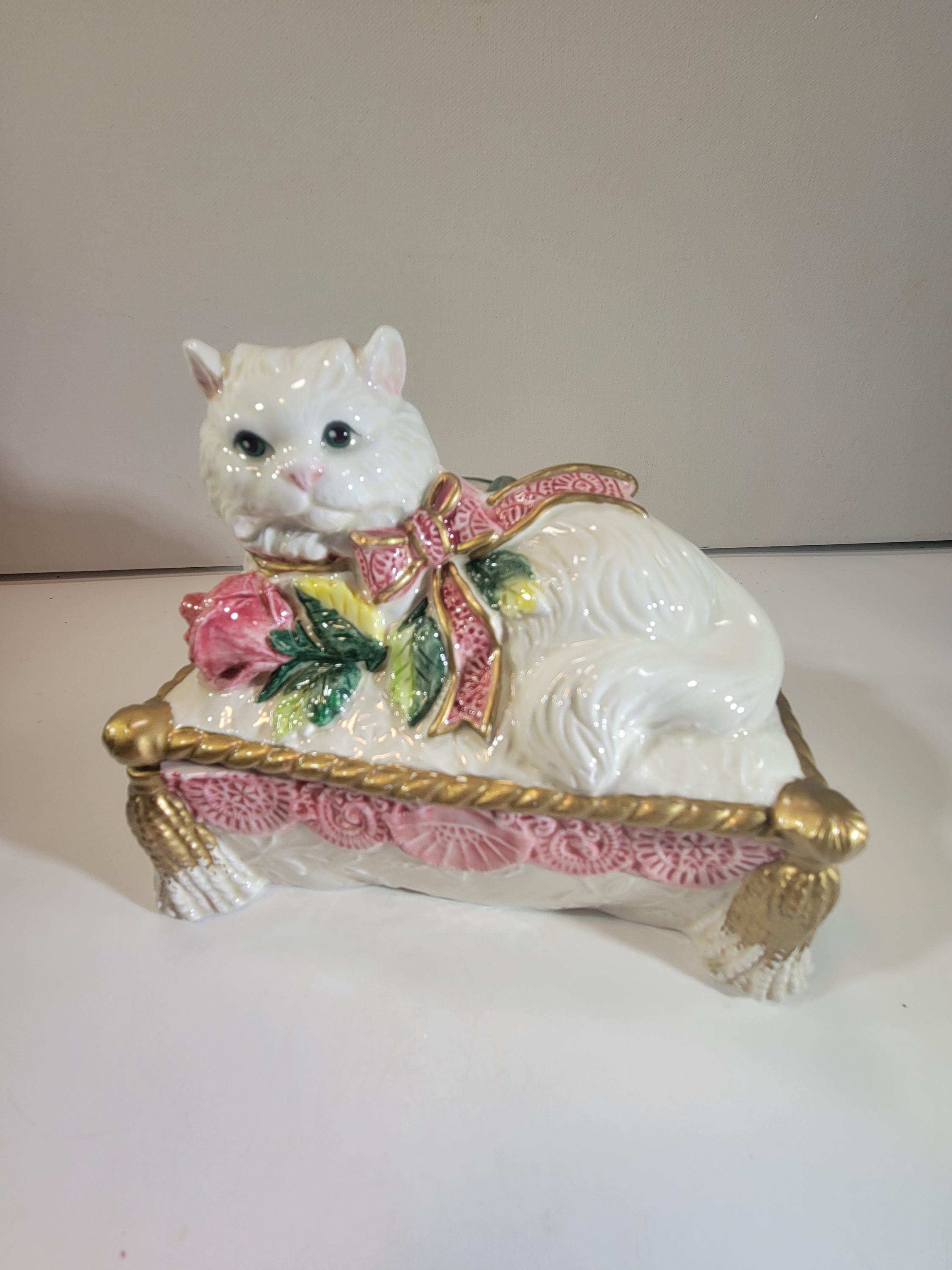 Vintage Ceramic Fitz and Floyd Kitten and Roses Trinket Box