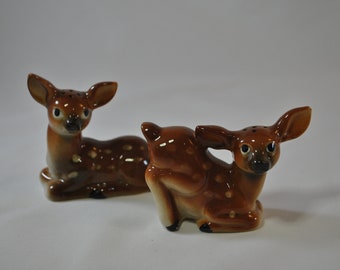 Cabin Lodge Decor Deer Figurines Vintage Doe and Fawn Salt & Pepper Shakers Deer S and P Vintage Kitchen Collectible