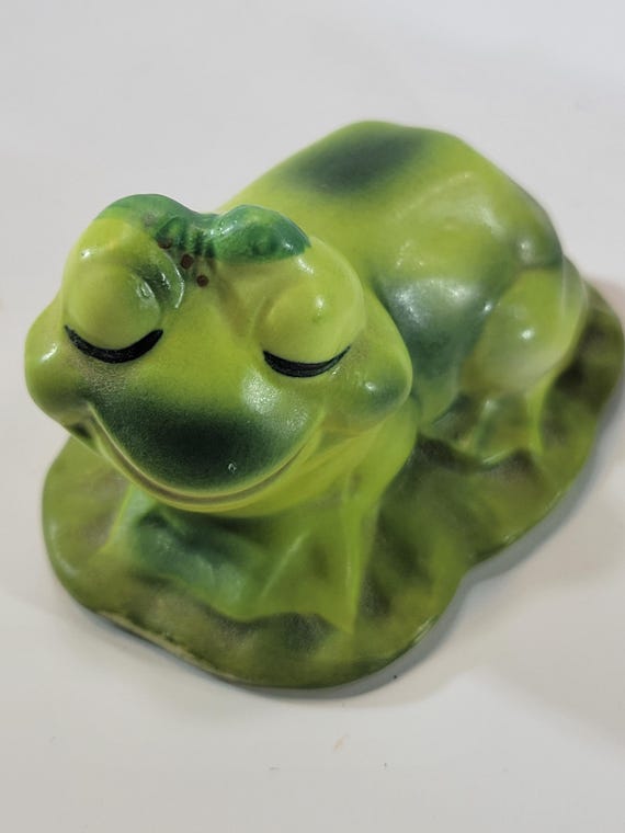 舞台FROGS Funky pottery frog - artisan pottery - 1970s vintage