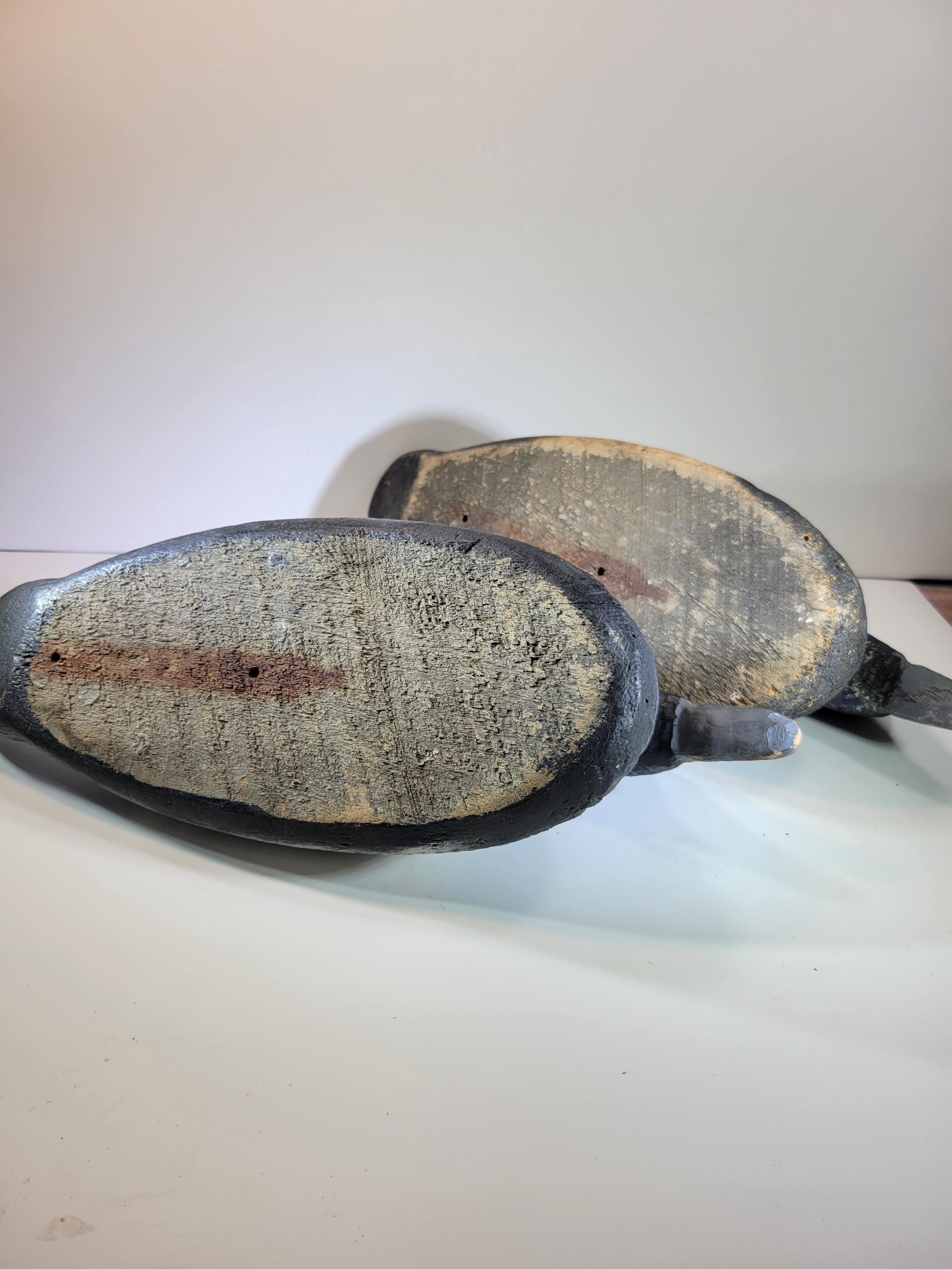 木製のアヒルのデコイ 2 個セット、ホームデコレーション、手彫り