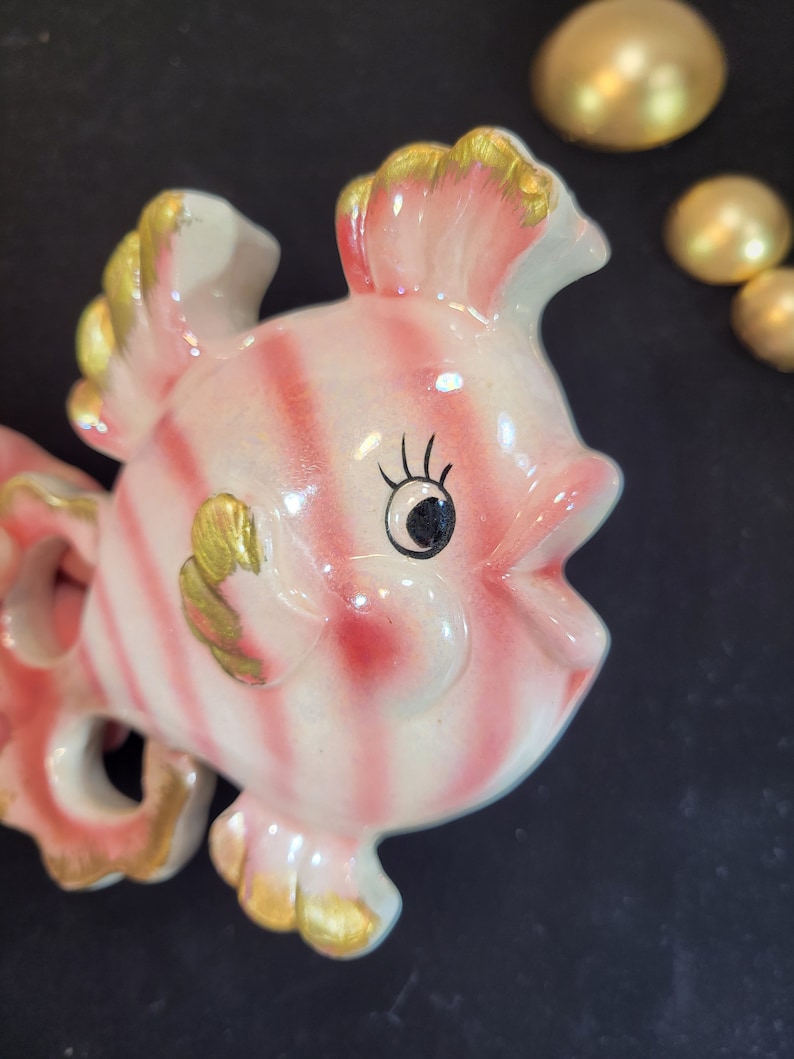 Pink striped Bradley fish wall pocket with gold bubbles, fish wall décor, ceramic, vintage, bathroom décor image 8