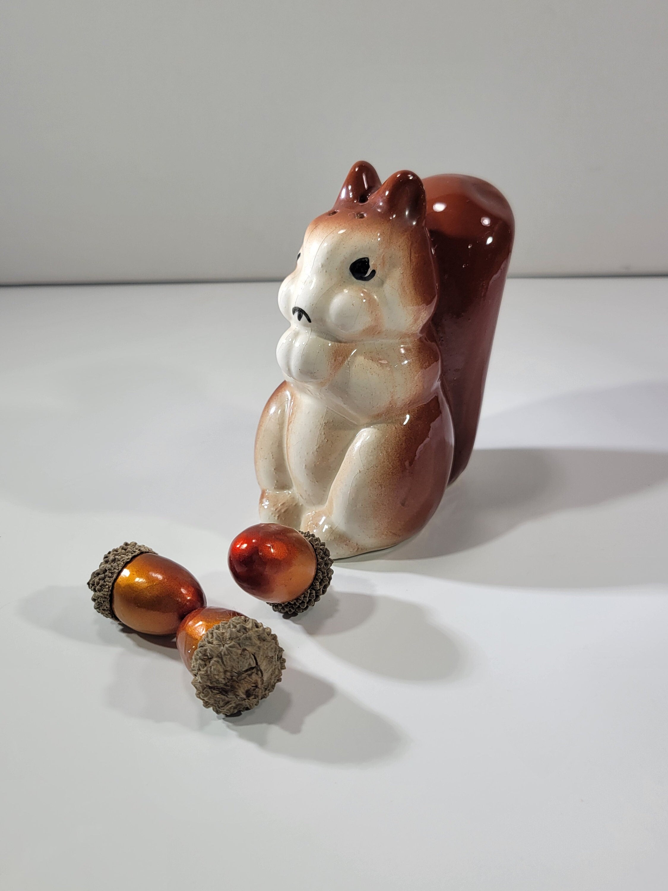 2 in 1 茶色のリスの塩コショウ入れ、ヴィンテージ陶器、秋の装飾 