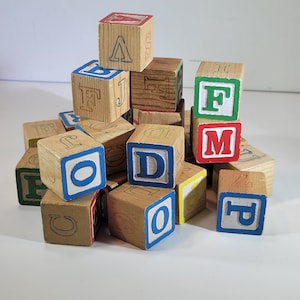 Bloques de alfabeto para niños de madera vintage, bloques de letras, bloques de construcción de juguetes