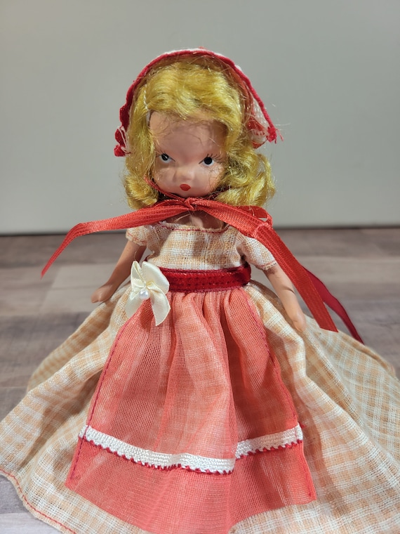Sweet Nancy Ann Doll, Painted Eyes, Bisque Doll, Collectible, Checkered  Dress With Red Apron and Bonnet - Etsy