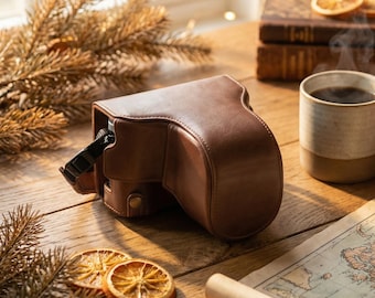 Echtleder Kameratasche für Fujifilm X-M5 | Halbtasche und Vollschutz | Akkuzugang & Stativgewinde | Vintage Design | Handgefertigtes Zubehör