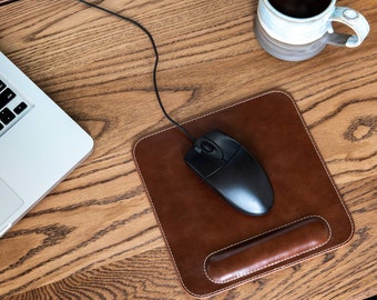Personalized Hand Crafted Top Grain Leather Computer Mousepad with Wrist Rest, Custom Ergonomic Mouse Pad, Laptop Mouse Pad