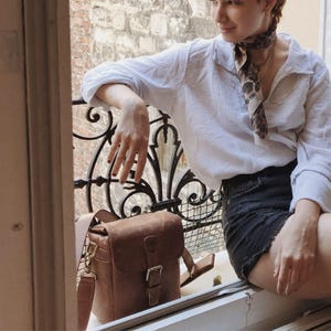 Personalisierte italienische Leder Umhängetasche Kameratasche für spiegellose, Sofortbild-, DSLR-Kameras, Reisetasche, Unisex - Handgefertigt