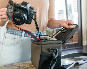 Gepersonaliseerde PU lederen hand- en schoudercameratas met verstelbare riem, cameratas van synthetisch leer, op maat gemaakte cameratas met riem