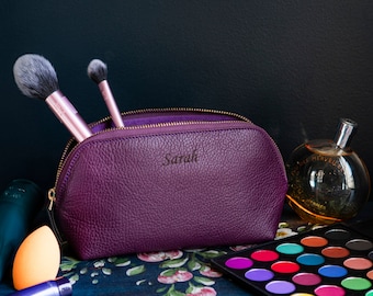 Personalized Top Grain Leather Hand Crafted Makeup Bag, High Quality Makeup Organizer, Durable Custom Cosmetic Pouch with Zippered Pocket