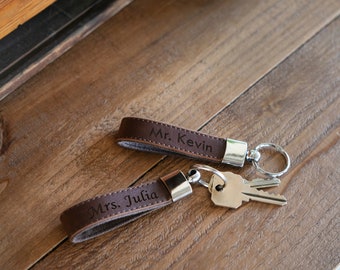 Set of 3 - Personalized Keychains - Custom Leather Key Chains, Engraved Elegant Keyrings with Sturdy Rings for Keys