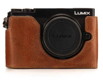 Ever Ready Demi-étui pour appareil photo Panasonic Lumix DC-GX9 en cuir de vachette avec accès à la batterie, étui de qualité pour un ajustement et une couverture précis