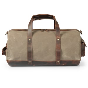 Handcrafted Top Grain Leather Weekender Bag High-Quality Light Brown