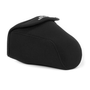 MegaGear MG1268 Nikon D3500, D5600, D3400 (18-105), D5500, D3300, D5300, D5200, D5100 Ultralichte Cameratas van Neopreen