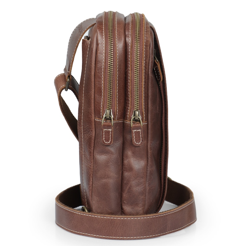 Personalized Top Grain Leather Crossbody Bag with Adjustable Shoulder Strap, Leather Sling Bag, Unisex, Leather Utility Bag zdjęcie 9