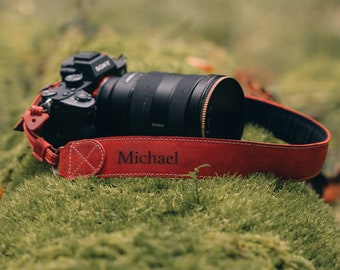Personalized Leather Camera Strap Gift Custom Strap for Photographers DSLR Camera Holder - Gift for him Gift for Her