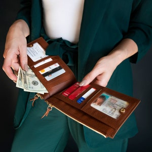Personalized RFID Blocking Wallet Clutch with Zippered Slots Top Grain Leather, Handcrafted Bifold Wallet with Phone Slots, Pouch Wallet