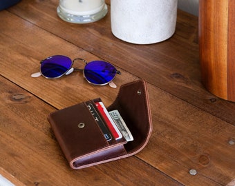 Handcrafted Credit Card Wallet with RFID Blocking, Lightweight Leather Coin and Credit Card Organizer with Coin Credit Card or Cash Pocket