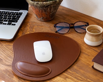 Leather Oval Mouse Pad with Wrist Rest, Personalized, Hand Crafted Computer Mouse Pad, Desk Laptop Mouse Pad, Office Ergonomic Mouse Pad