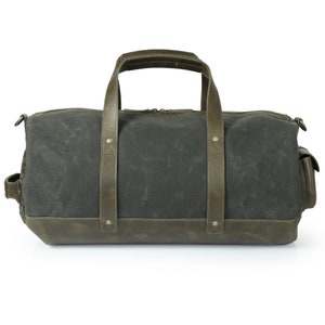 Handcrafted Top Grain Leather Weekender Bag High-Quality Green