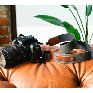 Bandoulière réglable personnalisée en toile et cuir véritable ou bandoulière réglable pour photographes avec support pour appareil photo reflex numérique image 1