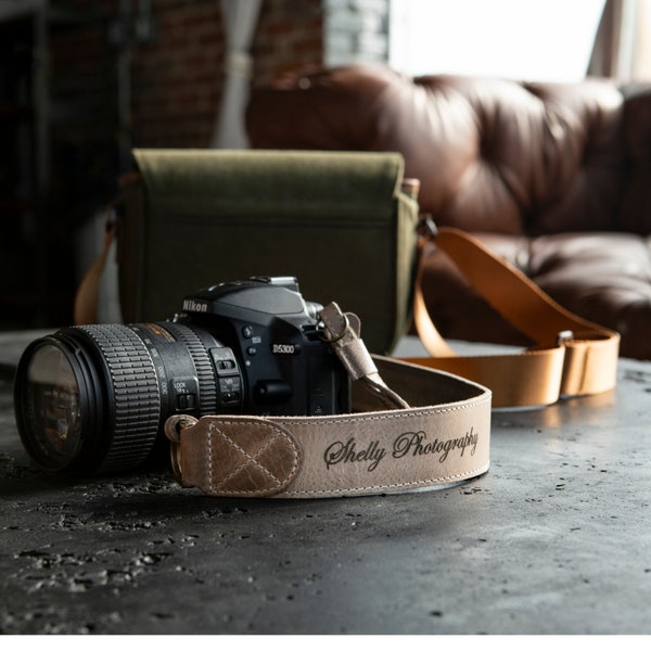 Regalo personalizzato con tracolla per fotocamera in pelle Tracolla personalizzata per fotografi Supporto per fotocamera DSLR - Regalo per lui Regalo per lei