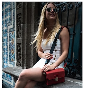 Personalized Top Grain Italian Leather Messenger Bag Camera Bag for Mirrorless, Instant, DSLR Cameras, Travel Bag, Unisex afbeelding 3