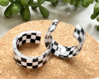 Indy 500 earrings - checkered flags resin hoops