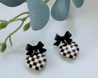 Indy 500 Bow and Heart Enamel Gold earrings - checkered flag black and white enamel