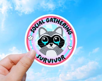 Social Gathering Survivor Raccoon Introvert Vinylklistermärke