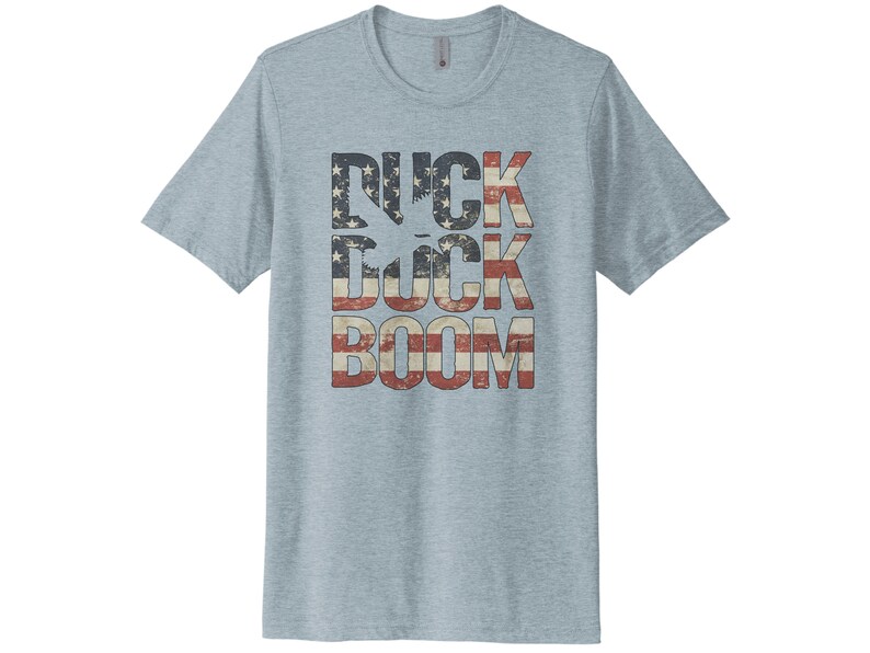 Camicia da caccia alle anatre, USA Duck Duck Boom, Camicia per uccelli acquatici, Camicia da caccia, Regalo per gli uomini, T-shirt patriottica, Caccia agli uccelli acquatici, T-shirt da cacciatore di anatre STONEWASH DENIM
