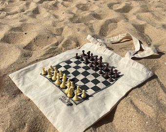 Chess Set Holiday travel Kit - For Adults and Kids Perfect for the Beach or Pool.