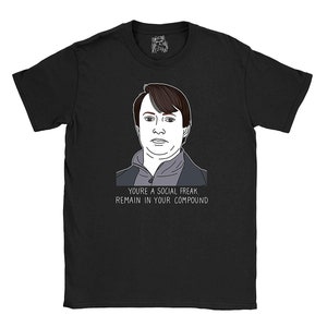 Peep Show T-Shirt - Mark - Social Freak Remain in Your Compound | Tv show Mark Corrigan