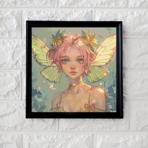 Könnte beinhalten: Ein digitales Gemälde einer Fee mit rosa Haaren und grünen Flügeln. Die Fee trägt eine Blumenkrone und hat einen sanften, verträumten Ausdruck.