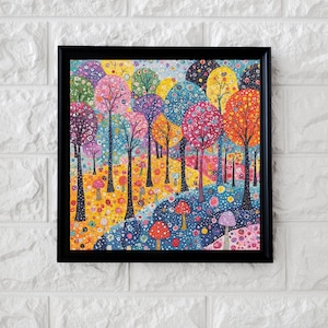 Puede incluir: Una impresión artística enmarcada que presenta una colorida escena de bosque. La obra de arte representa árboles con un vibrante follaje rosa, naranja, amarillo y azul. El suelo del bosque está salpicado de setas. La impresión está encerrada en un marco negro.