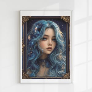 Puede incluir: Retrato enmarcado de una mujer con cabello y ojos azules. La obra presenta una temática celestial, con estrellas y galaxias incorporadas en el cabello y el fondo. El marco es ornamentado con detalles dorados, agregando un toque de elegancia a la pieza.