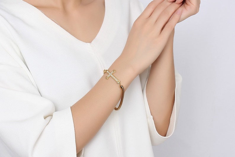 Amore Jewell Ladies Bracelet Elegant Cross design with shiny rhinestones wedding Christmas birthday Gift fashion accessory
