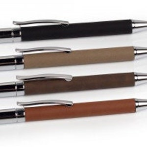 Engraved Leatherette Pen – Like No Otter Design Co