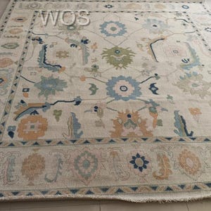 Hand-Knotted Oushak Wool Rug: Ivory, Peach & Blue, 8x10 ft