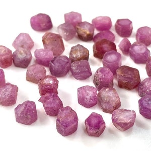 25 PIECES~Natural Red Raw Star Ruby 6-8MM  Natural Ruby Rough Ring Size Raw Ruby Crystal Gemstone,July Birthstone Ruby Gemstone Gift For Her