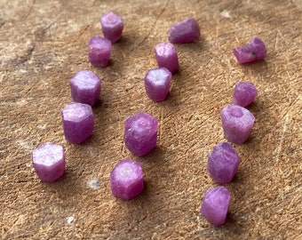 RAW Star Ruby100%NATURAL AAA+Top Selected Pieces Rough Ruby Gemstones Rocks Minerals Raw Crystals Healing wiccan8-12mmAvailable in quantity