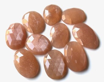 70,20 Cts Pietra Preziosa Cabochon Fancy In Quarzo Solare Bianco Naturale 70,20 Cts Pietra Preziosa Cabochon Fancy In Quarzo Solare Bianco Naturale