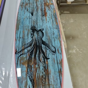Squid Design Surfbrett Wandbild – In & Outdoor Surfbrett Schild