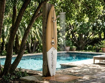Panel de ducha con forma de tabla de surf – Ducha exterior estilo californiano, decoración de surf para piscina o casa de playa.