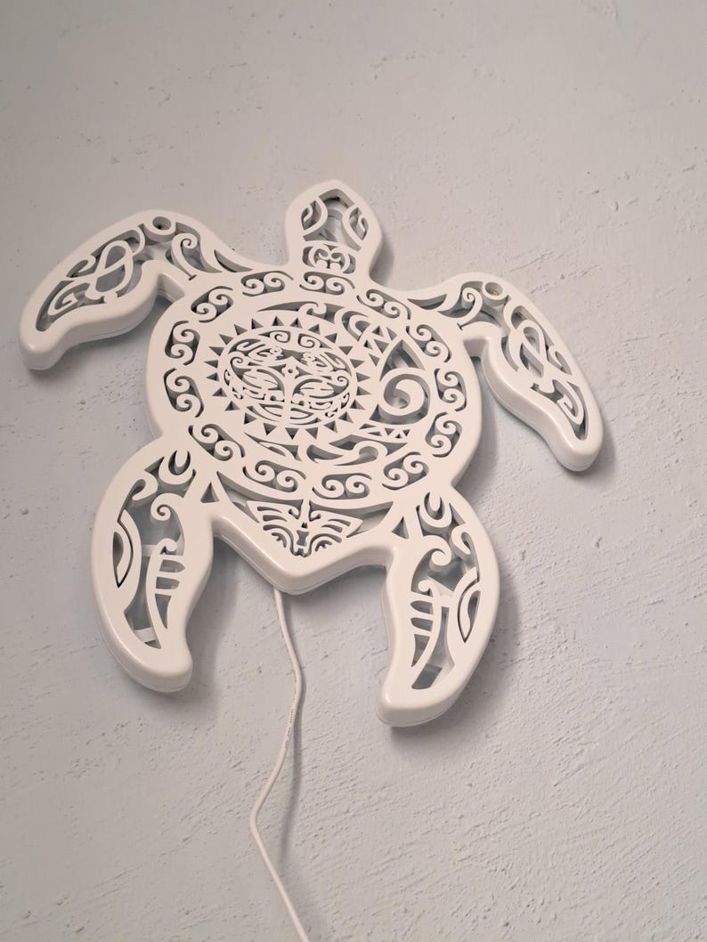 Maori Turtle LED Wall Lamp - Etsy
