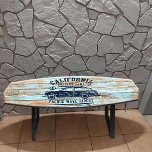 Vintage surfboard shaped indoor bench with the image of a tourist car - California surfing camp: Pacific wave riders an antique style bench