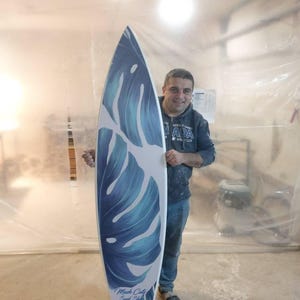 Muurkunst surfplank Monstera Leaf – Handgemaakt tropisch surfplankdecor voor Coastal Home afbeelding 4